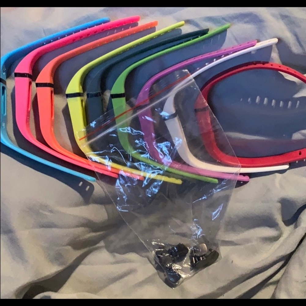 ✌🏻-donated to charity - FIT BIT FLEX BANDS